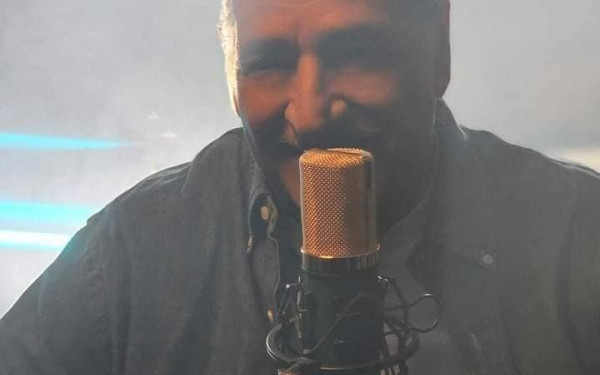 Πήγε σπίτι του ο Βασίλης Καρράς - Αισιοδοξία για την υγεία του (βίντεο)