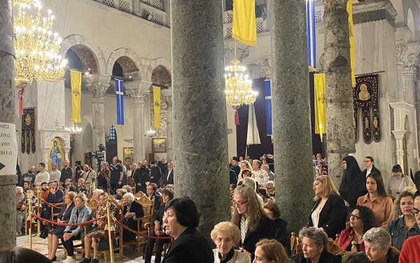 Θεσσαλονίκη: Λαμπρότητα για τη διπλή γιορτή της πόλης - Στον Άγιο Δημήτριο από τα ξημερώματα οι πιστοί