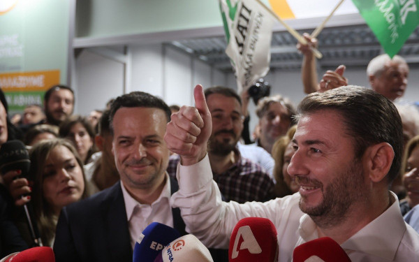 Οι κάλπες έφεραν χαμόγελα και έστρεψαν το βλέμμα στις ευρωεκλογές 