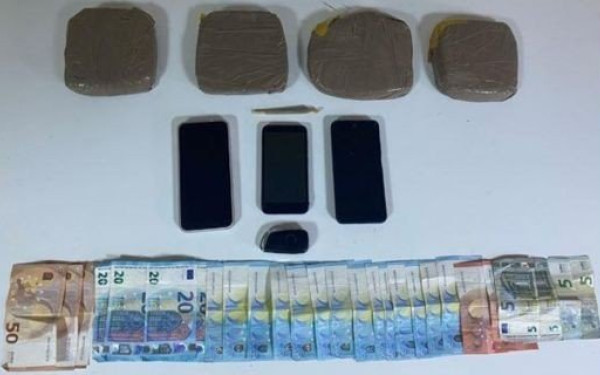 Θεσσαλονίκη: Μετέφεραν δύο κιλά ηρωίνης με ταξί