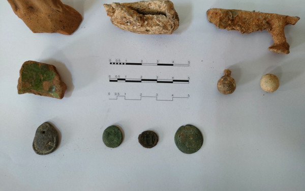 Θεσσαλονίκη: Είχε κάνναβη και 10 αρχαιότητες στο σπίτι του (φωτ.)