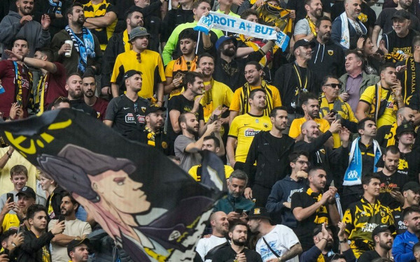 Κοινή πορεία των οπαδών Μαρσέιγ και ΑΕΚ ως το «Βελοντρόμ» (βίντεο)