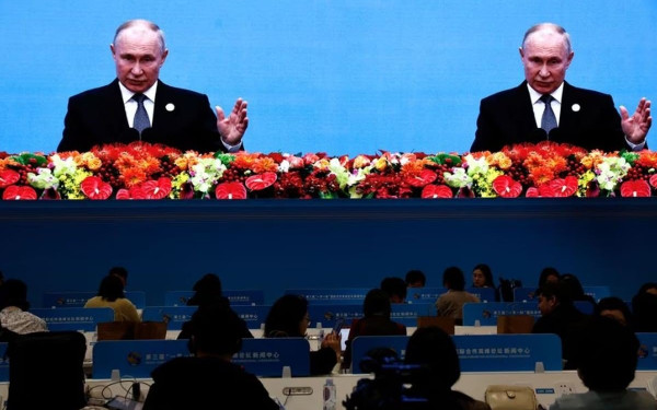 Πούτιν: Ρωσία και Κίνα «μοιράζονται την επιθυμία» για «ισότιμη συνεργασία στον κόσμο»