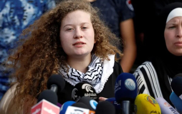 Μεσανατολικό: Συνελήφθη η Παλαιστίνια ακτιβίστρια Άχεντ Ταμίμι για «υποκίνηση σε τρομοκρατία»