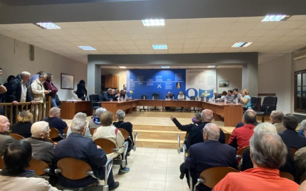 Θέρμη: Διαμαρτυρία στο ΥΜΑΘ για το κλείσιμο των ΕΛΤΑ στα Βασιλικά