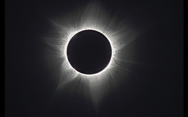 Οι Έλληνες που «κυνηγούν» εκλείψεις του ηλίου, «το ομορφότερο θέαμα» επί Γης (φωτ.)