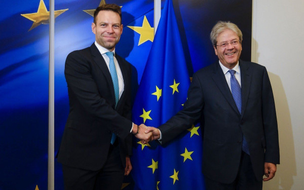 Συνάντηση Κασσελάκη με τον επικεφαλής της επιτροπής LIBE του Eυρωπαϊκού Kοινοβουλίου