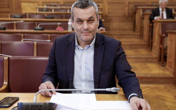 Χ. Μαμουλάκης: Υποτίμησαν σε μια νύχτα χιλιάδες περιουσίες