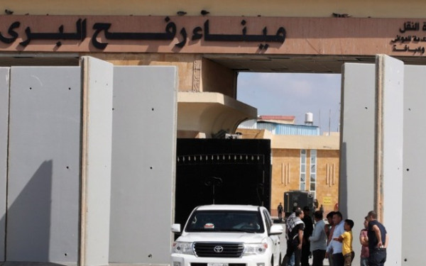 Αίγυπτος: Καλεί το Ισραήλ ν' ανοίξει τα χερσαία σημεία διέλευσης για να περάσει περισσότερη βοήθεια στη Γάζα