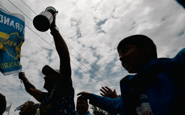 Χάος στο Ρίο ντε Τζανέιρο: Επεισόδια μεταξύ οπαδών της Φλουμινένσε και της Μπόκα Τζούνιορς (βίντεο)