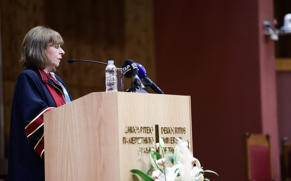 Φωτογραφίες: Επίτιμη διδάκτορας του ΔΠΘ αναγορεύθηκε η Κατερίνα Σακελλαροπούλου