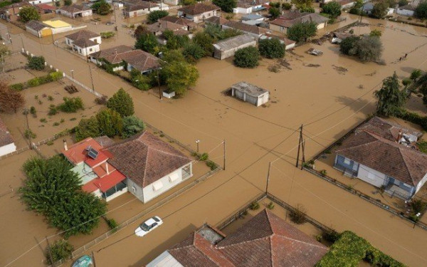 Πλημμύρες στη Θεσσαλία: Κυβερνητικά κλιμάκια «οργώνουν» την περιοχή - Σήμερα η διυπουργική σύσκεψη για την ανασυγκρότηση του κάμπου