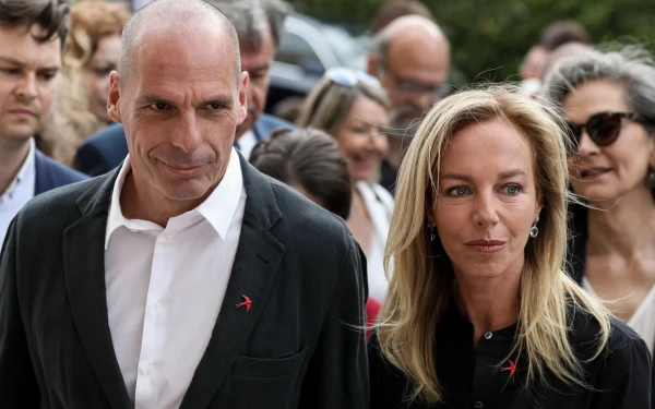 Το πόθεν έσχες της συζύγου του Γ. Βαρουφάκη