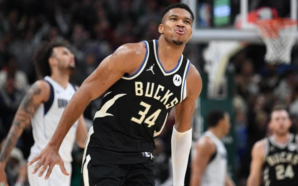 ΝΒΑ: Οι Μπακς υπέταξαν Ντόντσιτς και Ίρβινγκ με 40άρα του Αντετοκούνμπο (βίντεο)