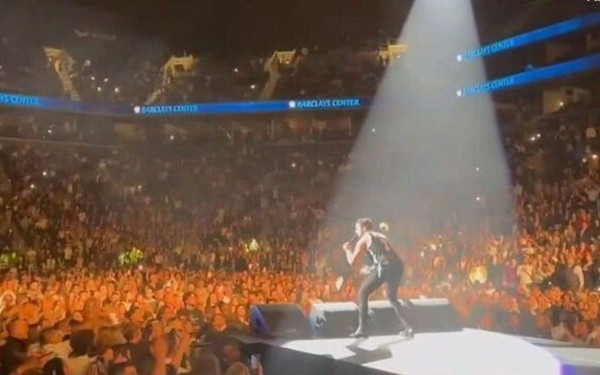 Κωνσταντίνος Αργυρός: Ιστορική συναυλία στο «Barclays Center» στην Αμερική (βίντεο)