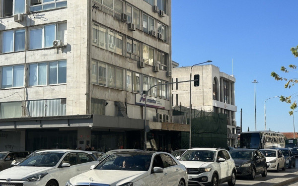 Κατασκευή FlyOver: Άλλαξαν διαδρομές και ωράριο δουλειάς αλλά δεν γλίτωσαν την ταλαιπωρία