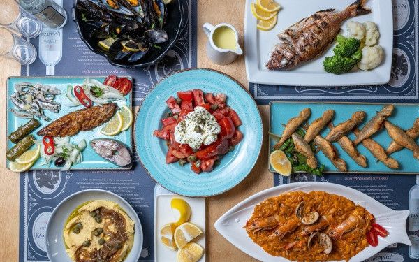 «Ψαροκατάσταση στη Φριτέζα»: Η αύρα της θάλασσας στο πιάτο σας