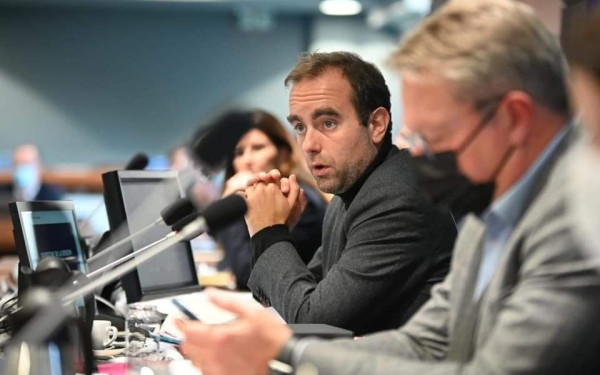 Ο Γάλλος υπουργός Άμυνας μεταβαίνει για πρώτη φορά στο Ισραήλ μετά το 2000