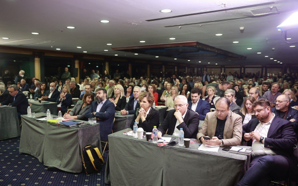 Απορρίφθηκε η πρόταση Αχτσιόγλου, «Ομπρέλας» και Τεμπονέρα για ψηφοφορία τώρα επί του δημοψηφίσματος