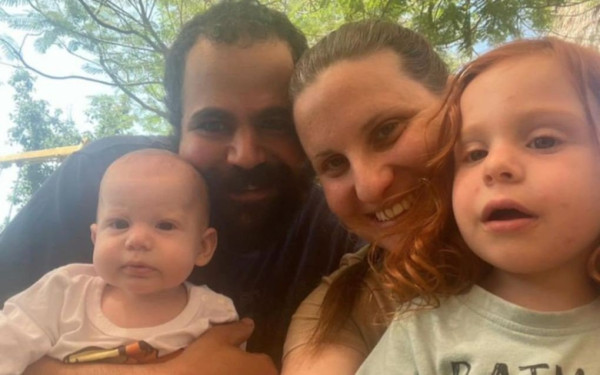 Ισραήλ: Αδελφή ομήρου της Χαμάς εκλιπαρεί να δοθεί ιατρική βοήθεια (φωτ.)