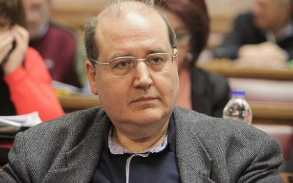 Ν.Φίλης: Ιδεοληπτική η εμμονή του Κυρ.Μητσοτάκη με τα ιδιωτικά πανεπιστήμια