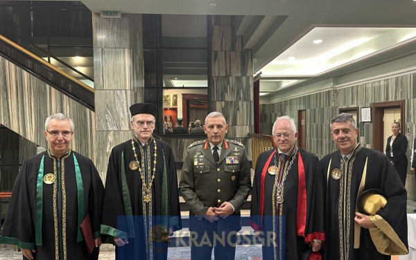 Θεσσαλονίκη: Το ΑΠΘ τίμησε τον αρχηγό ΓΕΕΘΑ, Κωνσταντίνο Φλώρο (φωτ.)