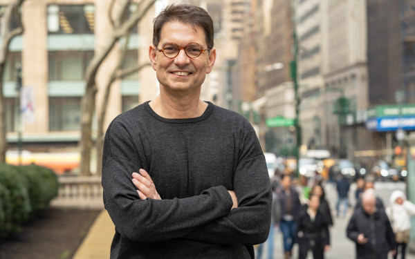 Ο Στέφανος Κορωναίος στη «ΜτΚ»: «Δεν είναι αλήθεια ότι η όπερα έχει αρχίσει να πεθαίνει»