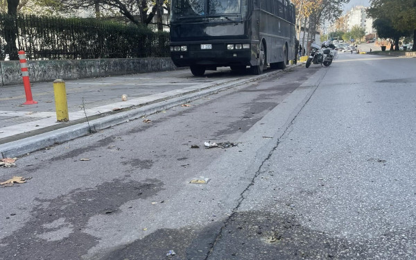 Θ. Τσαϊρίδης για επίθεση με μολότοφ σε ΜΑΤ: Τι άλλο πρέπει να γίνει για να καταλάβετε ότι η τοποθέτηση της διμοιρίας στο σημείο αποτελεί έγκλημα;