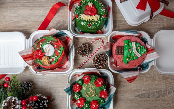 Dolce Danai: Ένα ζαχαροπλαστείο στην Καλαμαριά με τις πιο γλυκές γεύσεις των φετινών Χριστουγέννων 