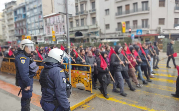 Θεσσαλονίκη: «Αυτές είναι οι μέρες του Αλέξη» - Ολοκληρώθηκε η πορεία στη μνήμη του Γρηγορόπουλου (βίντεο, φωτ.)