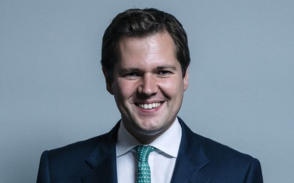 Παραιτήθηκε ο Βρετανός υπουργός Μετανάστευσης επειδή το σχέδιο απέλασης ανθρώπων στη Ρουάντα δεν είναι αρκετά «εκτενές»