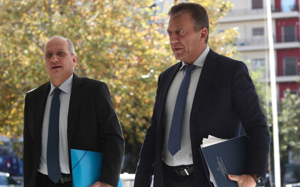 Οπαδική βία: Στον Άρειο Πάγο Οικονόμου και Βρούτσης (βίντεο)