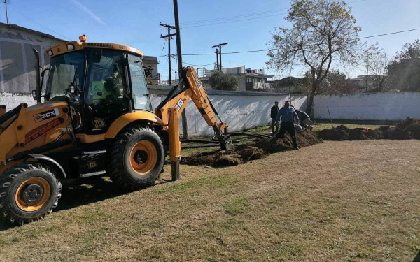 Εργασίες αναβάθμισης ηλεκτροφωτισμού στα γήπεδα Ομόνοιας Σίνδου και Διαβατών