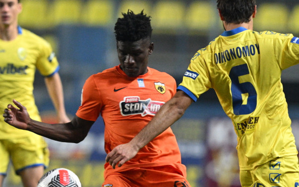 Super League: Γκέλαρε η ΑΕΚ - Μόνος πρώτος ο ΠΑΟΚ (βίντεο)