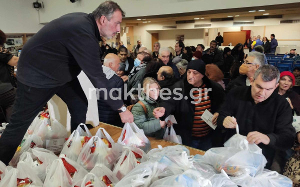 Θεσσαλονίκη: Δώρα αλληλεγγύης για τις γιορτές στους ανέργους της πόλης από το ΕΚΘ (βίντεο, φωτ.)
