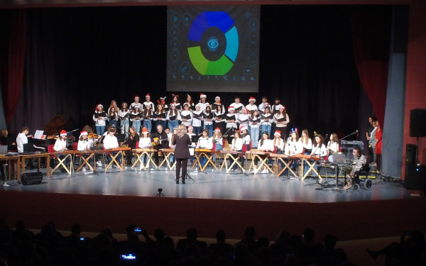 Τα παιδιά του EyeHarp μάγεψαν και τα Γιαννιτσά σε μια μοναδική συναυλία (βίντεο, φωτ.)