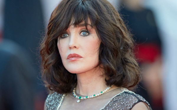 Ένοχη για φοροδιαφυγή και ξέπλυμα μαύρου χρήματος η Ιζαμπέλ Ατζανί