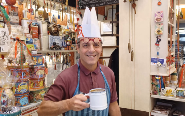 Πρωινός καφές με το ζαχαροπλάστη Γιάννη Μουρούζη (βίντεο)