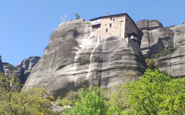 Άγιο Όρος: Εκοιμήθη ο Ηγούμενος  Χριστοφόρος Αθανασίου, αναστηλωτής ιστορικού Μοναστηριού στα Μετέωρα