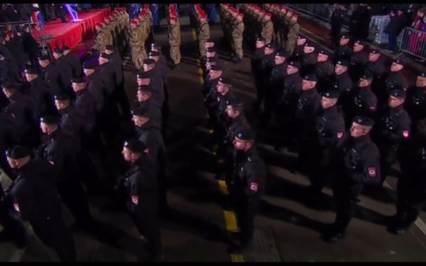 Βοσνία: Οι Σερβοβόσνιοι αψήφησαν τις προειδοποιήσεις και γιόρτασαν την ίδρυση της Σερβικής Δημοκρατίας (βίντεο)