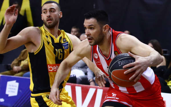 Μπάσκετ: Ο Ολυμπιακός άλωσε τα Λιόσια - Δύσκολα κι ο Παναθηναϊκός (βίντεο)