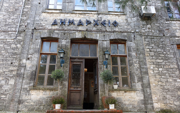 Πευκοχώρι Χαλκιδικής: Σε βαρύ κλίμα το δημοτικό συμβούλιο μετά την τραγωδία - Σε αναμονή η δήμαρχος για τυχόν πειθαρχικές ποινές