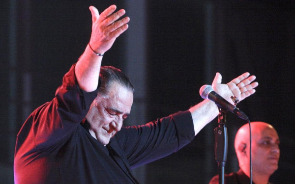 Οδός και πλατεία «Βασίλη Καρρά» στο Κοκκινοχώρι Καβάλας 