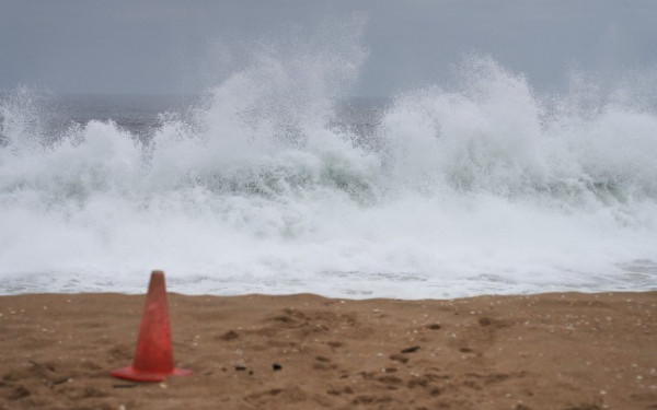 ΗΠΑ: Προειδοποίηση για κύματα ύψους 12 μέτρων στους κατοίκους παράκτιων περιοχών της Καλιφόρνιας