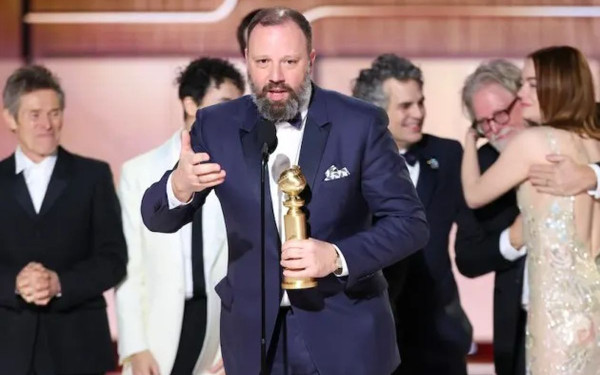 Γ. Λάνθιμος: «Ήθελα να μιλήσω όλη νύχτα στον Μπρους Σπρίνγκστιν» - Όσα είπε ο σκηνοθέτης τη στιγμή της βράβευσης στις Χρυσές Σφαίρες (βίντεο)