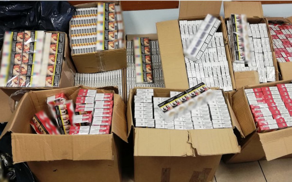 Στην «τσιμπίδα» της αστυνομίας 59χρονη στην Πτολεμαΐδα για λαθρεμπόριο τσιγάρων