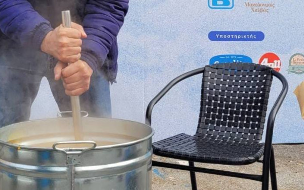Χίλια χρόνια Ηρακλής, χίλια χρόνια αλληλεγγύη: Η οικογένεια του συλλόγου μαγείρεψε για άπορους συνανθρώπους μας (φωτ.)