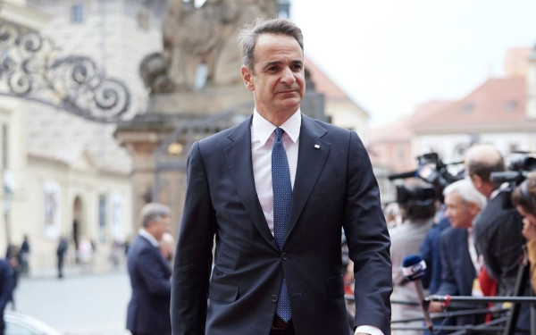 Έκρηξη Μητσοτάκη για τις επιθέσεις στη Μαρέβα: Αφήστε ήσυχη την οικογένειά μου - Βάλτε τα με εμένα