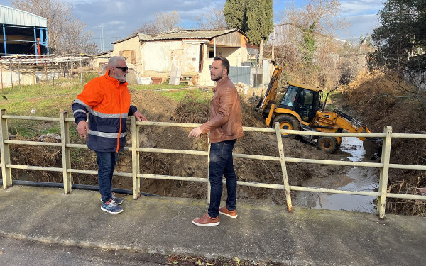 Προληπτικοί καθαρισμοί ρεμάτων στον Δήμο Παύλου Μελά με εντολή Ασλανίδη
