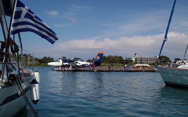 Εγκρίθηκαν Υδάτινα Πεδία στα Διαπόντια Νησιά για πτήσεις υδροπλάνων